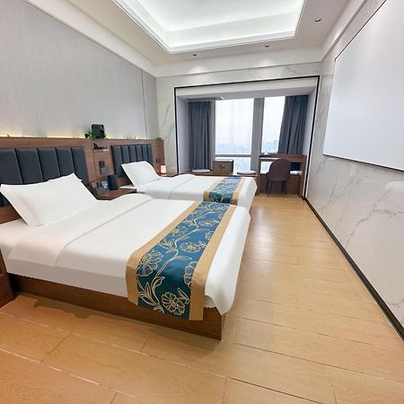 Xingyin Cloudy Hotel Guangzhou Changgang Subway Station - Free Shuttle Bus To Canton Fair Complex During Canton Fair Period ภายนอก รูปภาพ