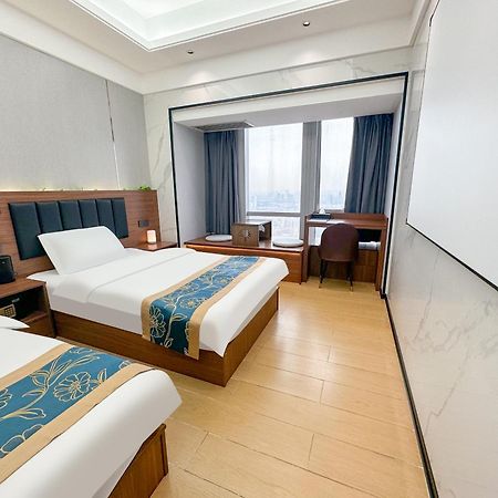 Xingyin Cloudy Hotel Guangzhou Changgang Subway Station - Free Shuttle Bus To Canton Fair Complex During Canton Fair Period ภายนอก รูปภาพ