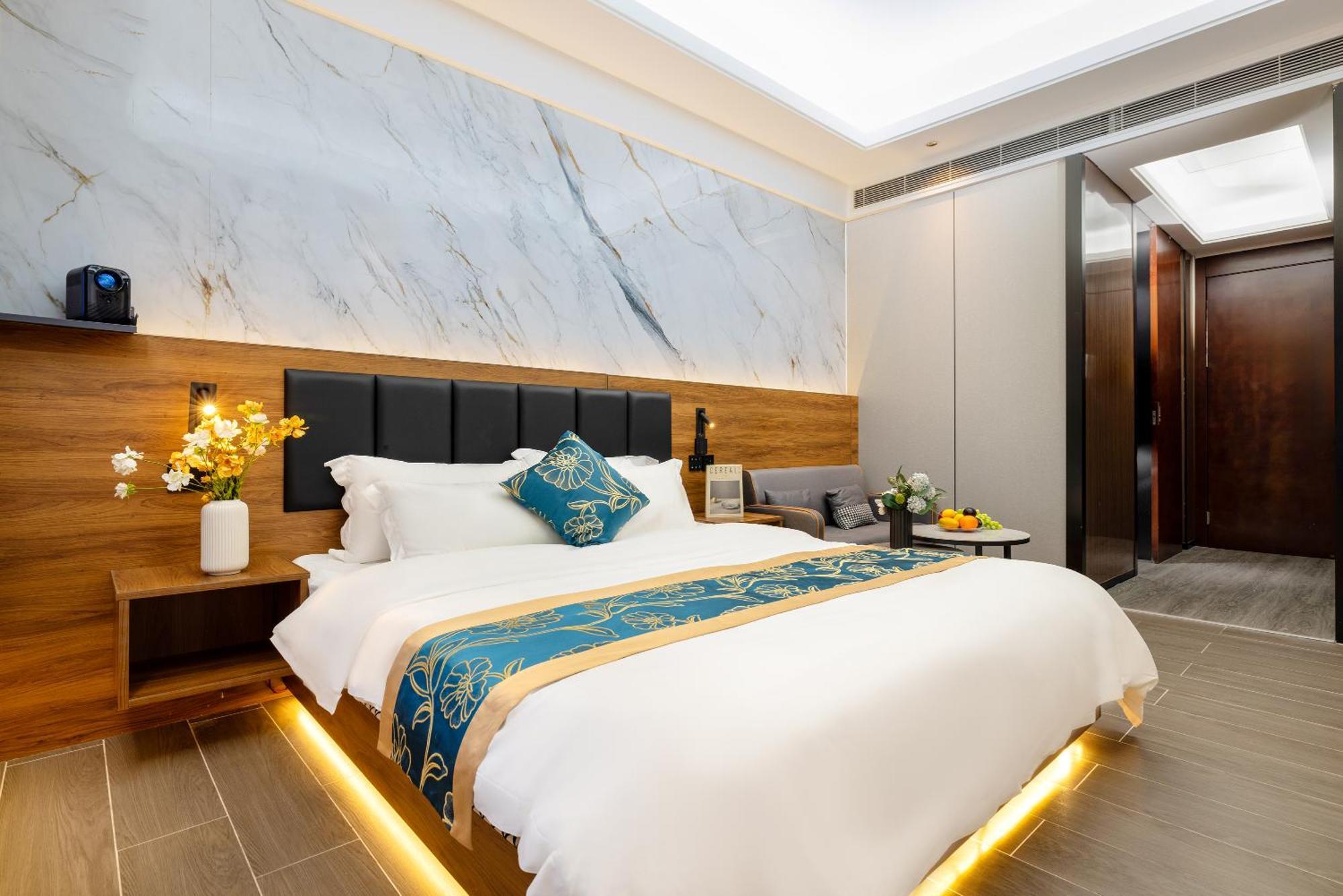 Xingyin Cloudy Hotel Guangzhou Changgang Subway Station - Free Shuttle Bus To Canton Fair Complex During Canton Fair Period ภายนอก รูปภาพ