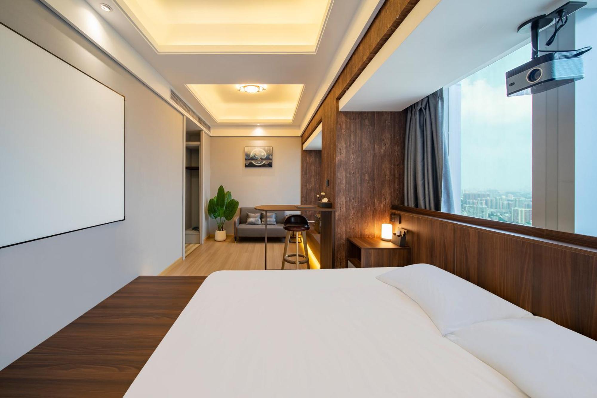 Xingyin Cloudy Hotel Guangzhou Changgang Subway Station - Free Shuttle Bus To Canton Fair Complex During Canton Fair Period ภายนอก รูปภาพ